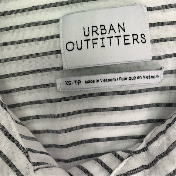 Urban Outfitters Crop Top Stripe XS Short Sleeve Cotton Button Front Collar - Picture 2 of 11